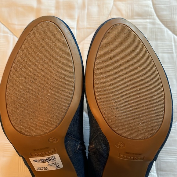 NWOT Women’s size 10  denim booties - Picture 5 of 7